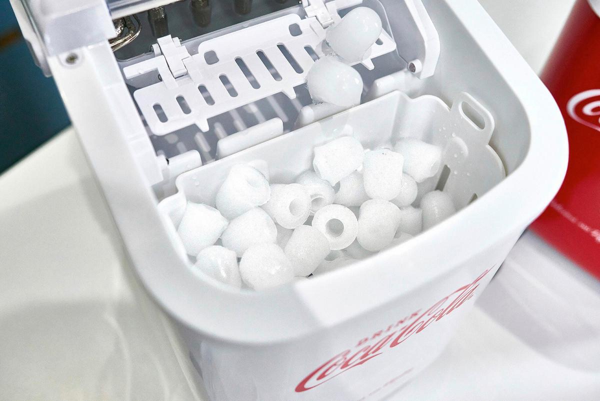 EISWÜRFELMASCHINE SEB-28CC - Rot/Weiß, Basics, Kunststoff (22.2/29.4/29cm) - Coca Cola