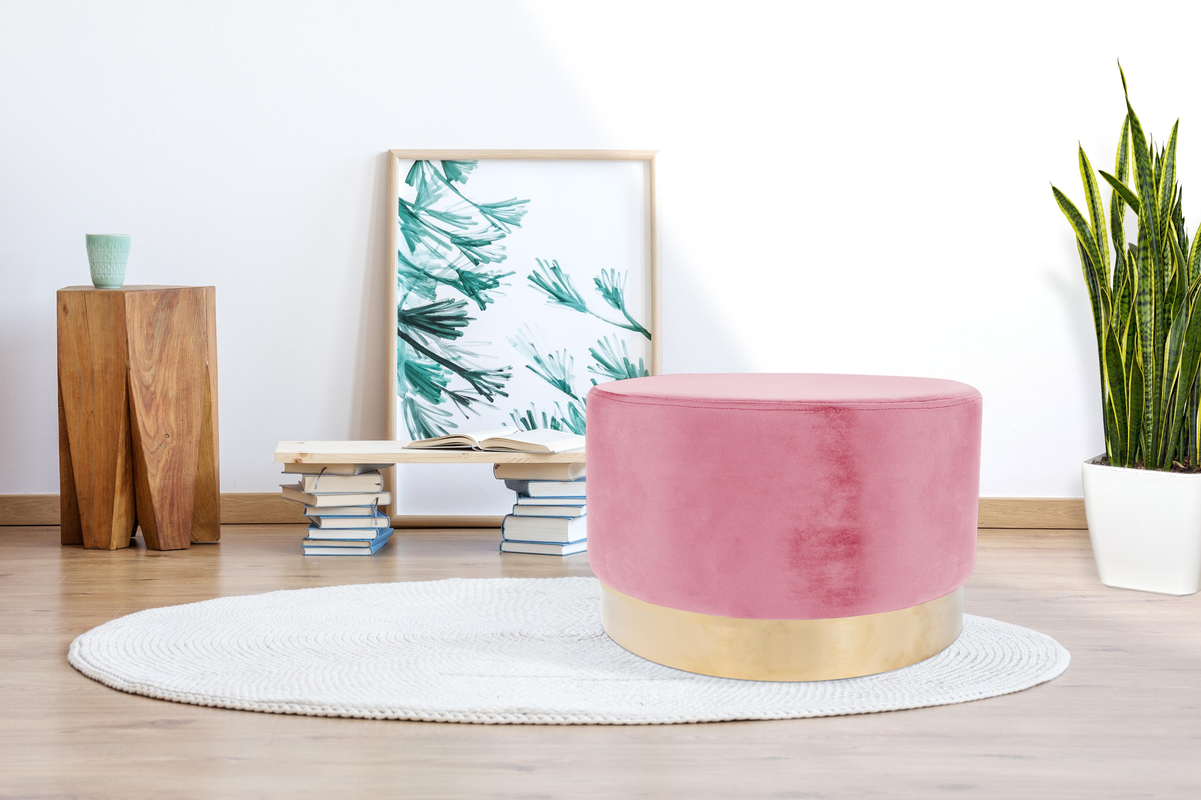 Gepolsterter Hocker in Altrosa mit goldfarbenem Abschluss