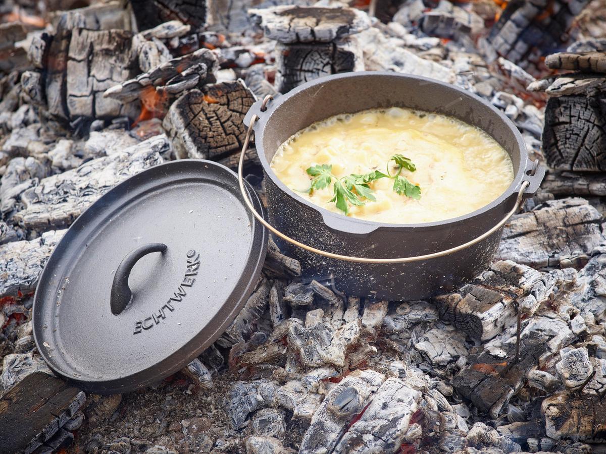 Dutch Oven 7-Tlg. Gusseisen Ø 24/16,5/30cm mit Deckelheber - Schwarz, Trend, Metall - Echtwerk