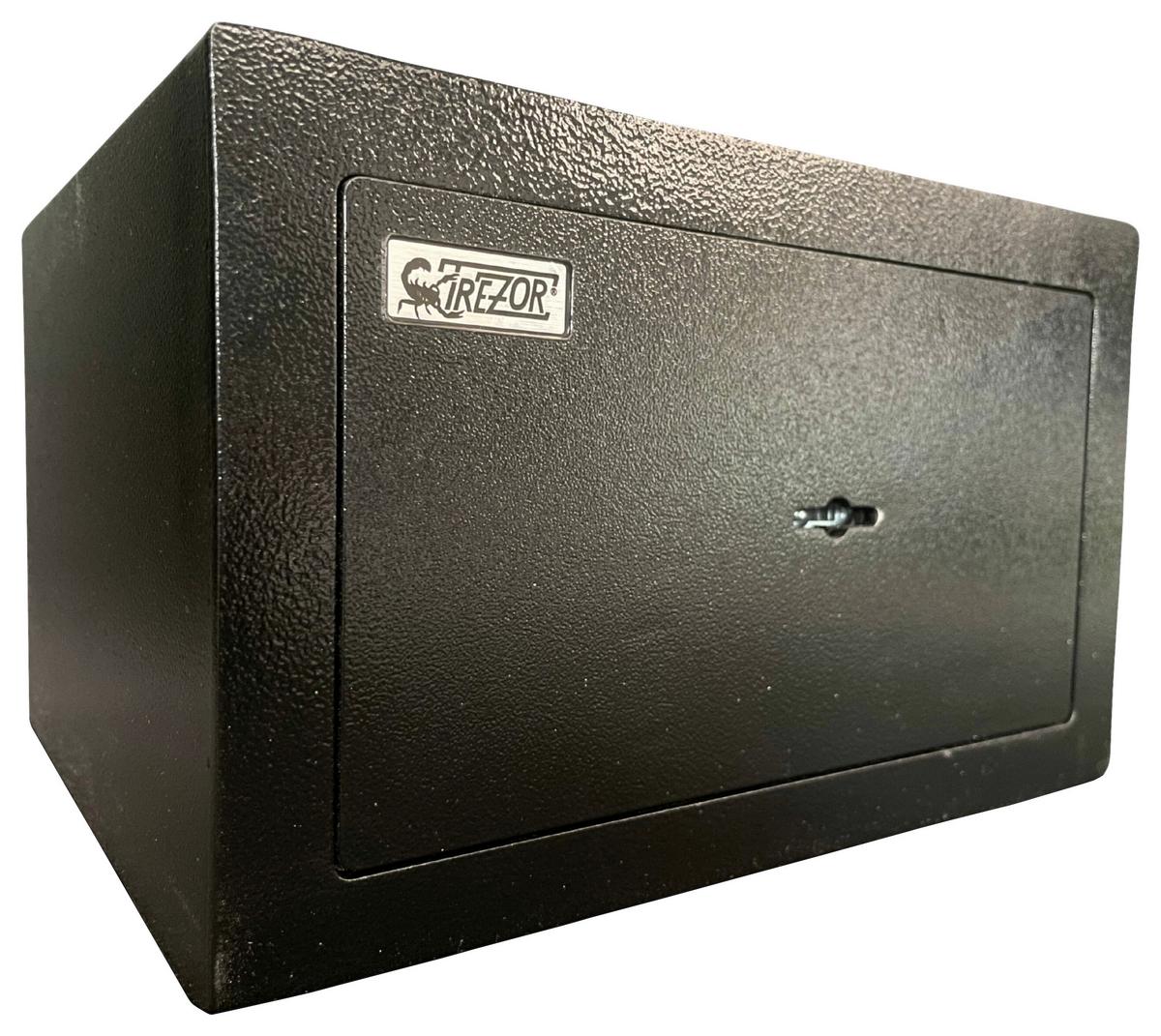 Bútorszéf Dáriusz I. - Basics (15/24/20cm)