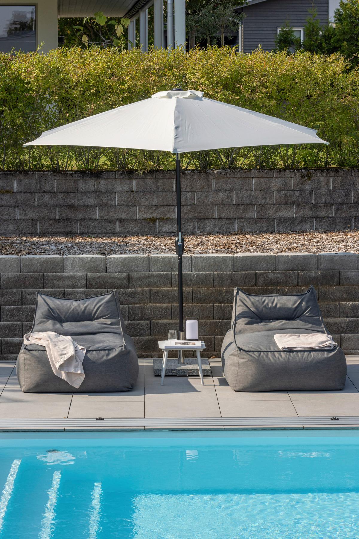Sonnenschirm Leeds DM: 300cm H: 243cm Weiß - Ecru/Grau, KONVENTIONELL, Textil/Metall (300/300cm) - Gardenson