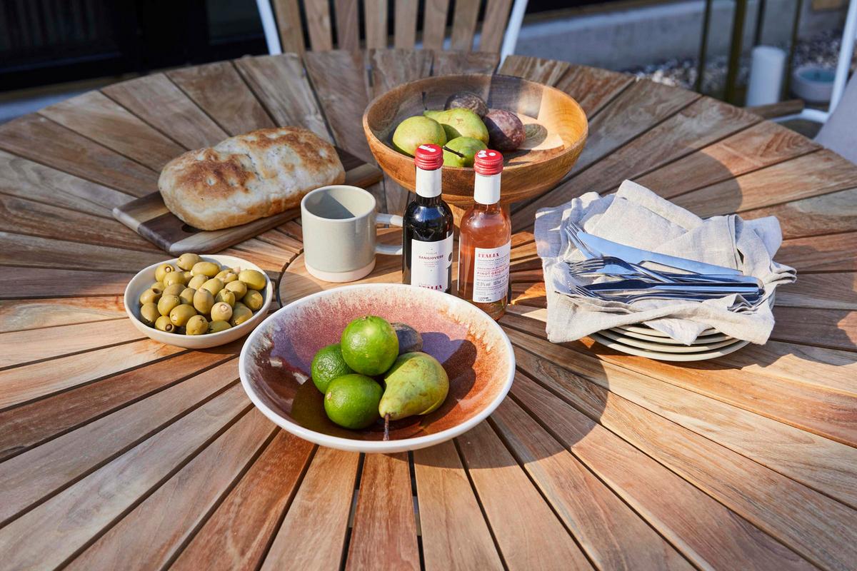 Gartentischgruppe Ellen 6tlg Metall/Holz, Natur/Weiß - Weiß Hochglanz/Teakfarben, Natur, Holz/Metall (180/180/78cm) - Gardenson