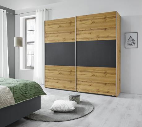 Schwebetürenschrank