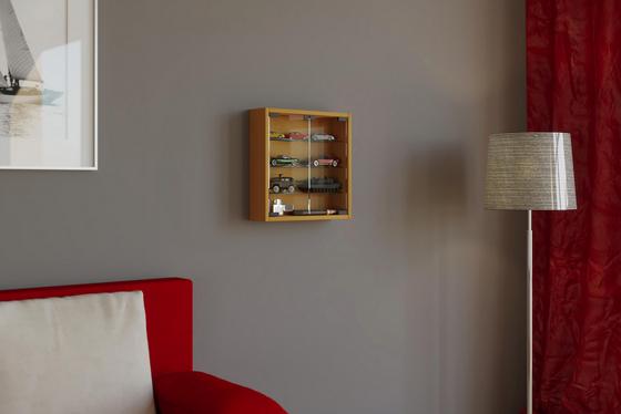 Vitrine MANDOSA in Buchefarben Hängevitrine