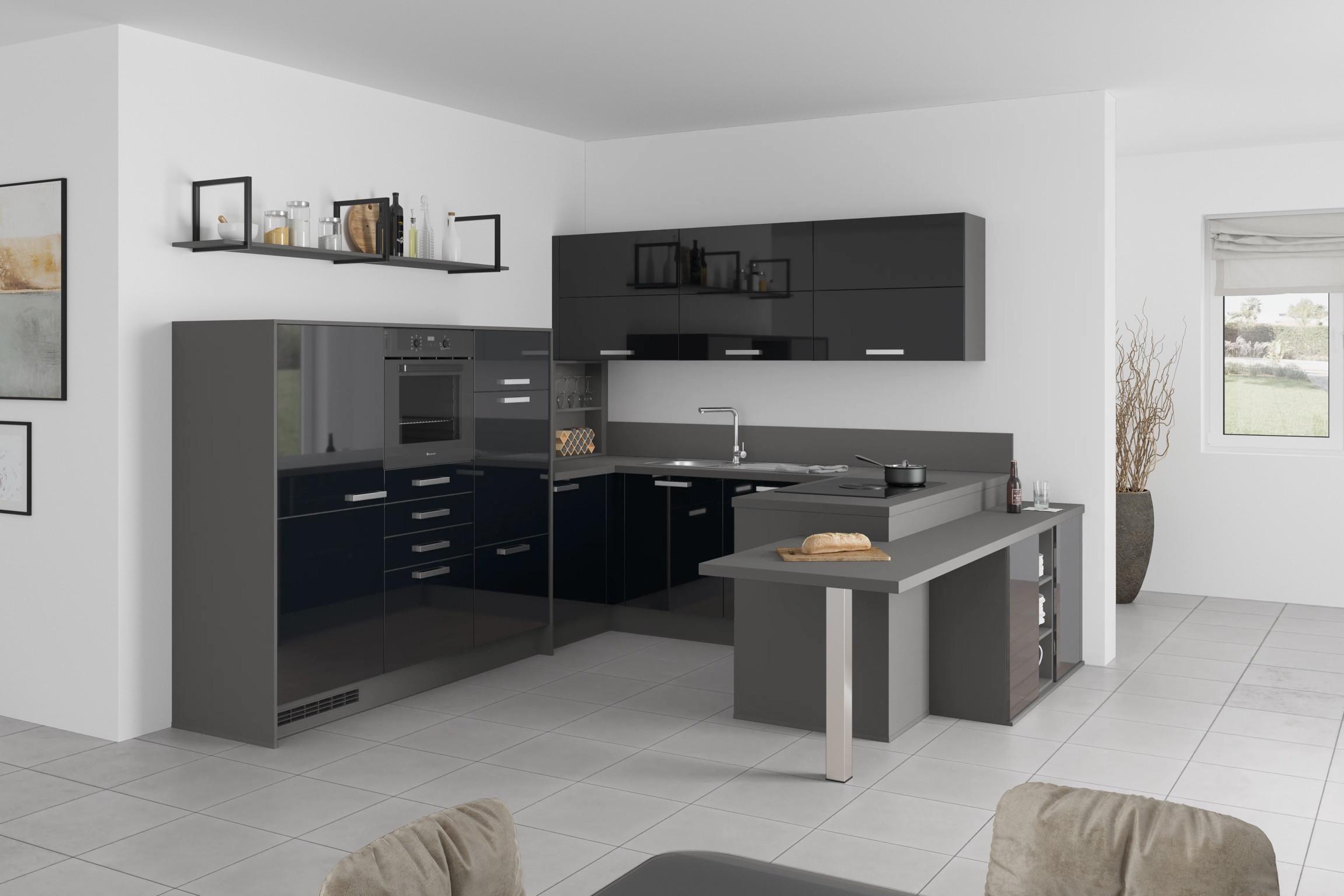 Moderne U-förmige Küche mit viel Stauraum und Essbereich