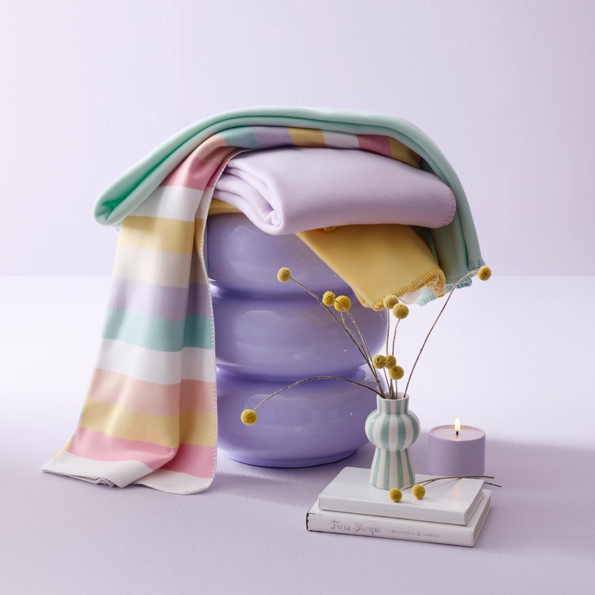 FLEECOVÁ DEKA LENI - mätovozelená, textil (130/170cm) - Mömax