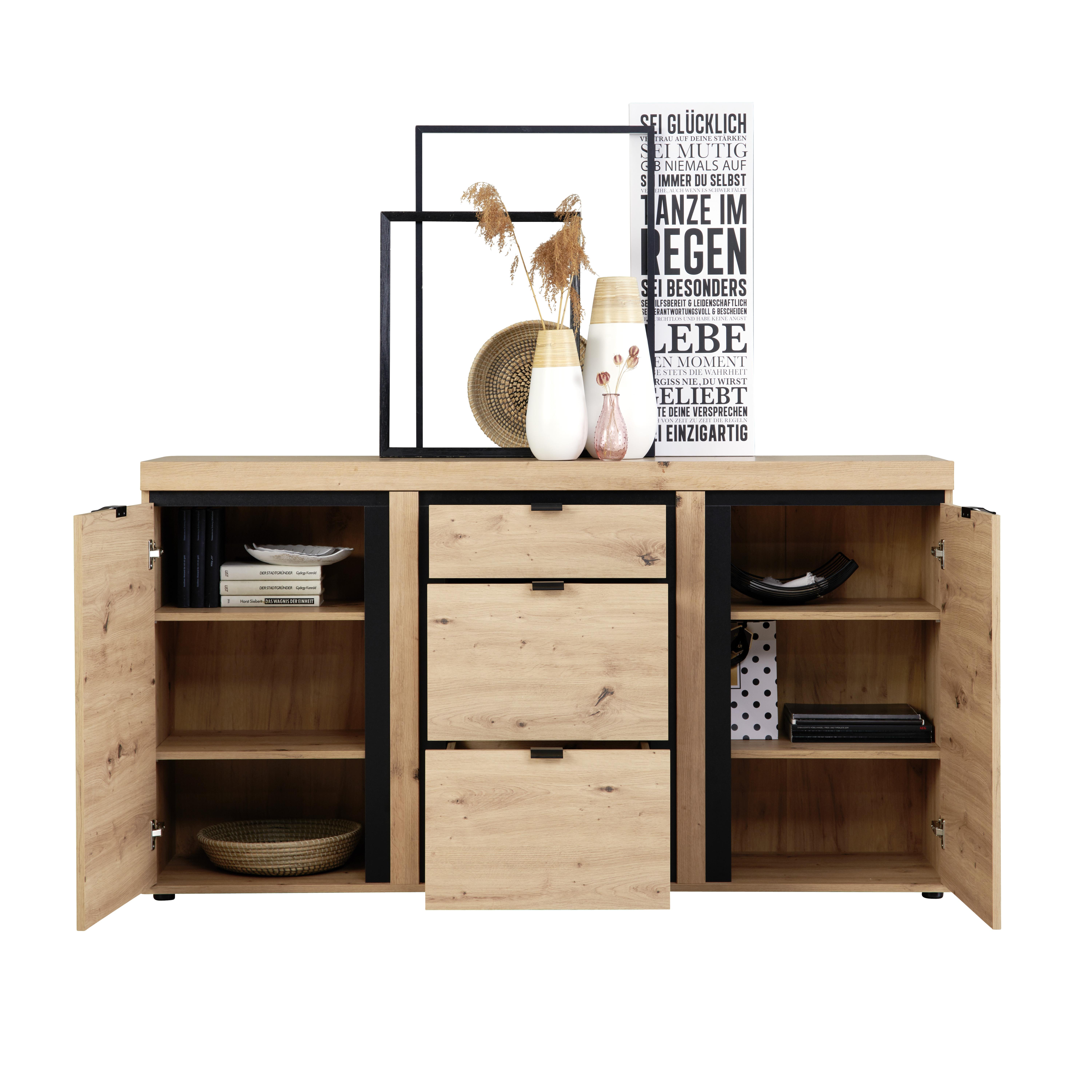 Modernes eichefarbenes Sideboard mit viel Stauraum