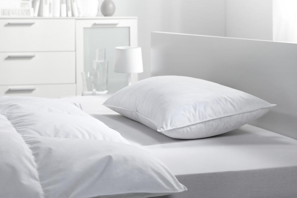 TŘÍKOMOROVÝ POLŠTÁŘ Vanessa, 40/80 cm - bílá, textil (40/80cm) - Modern Living