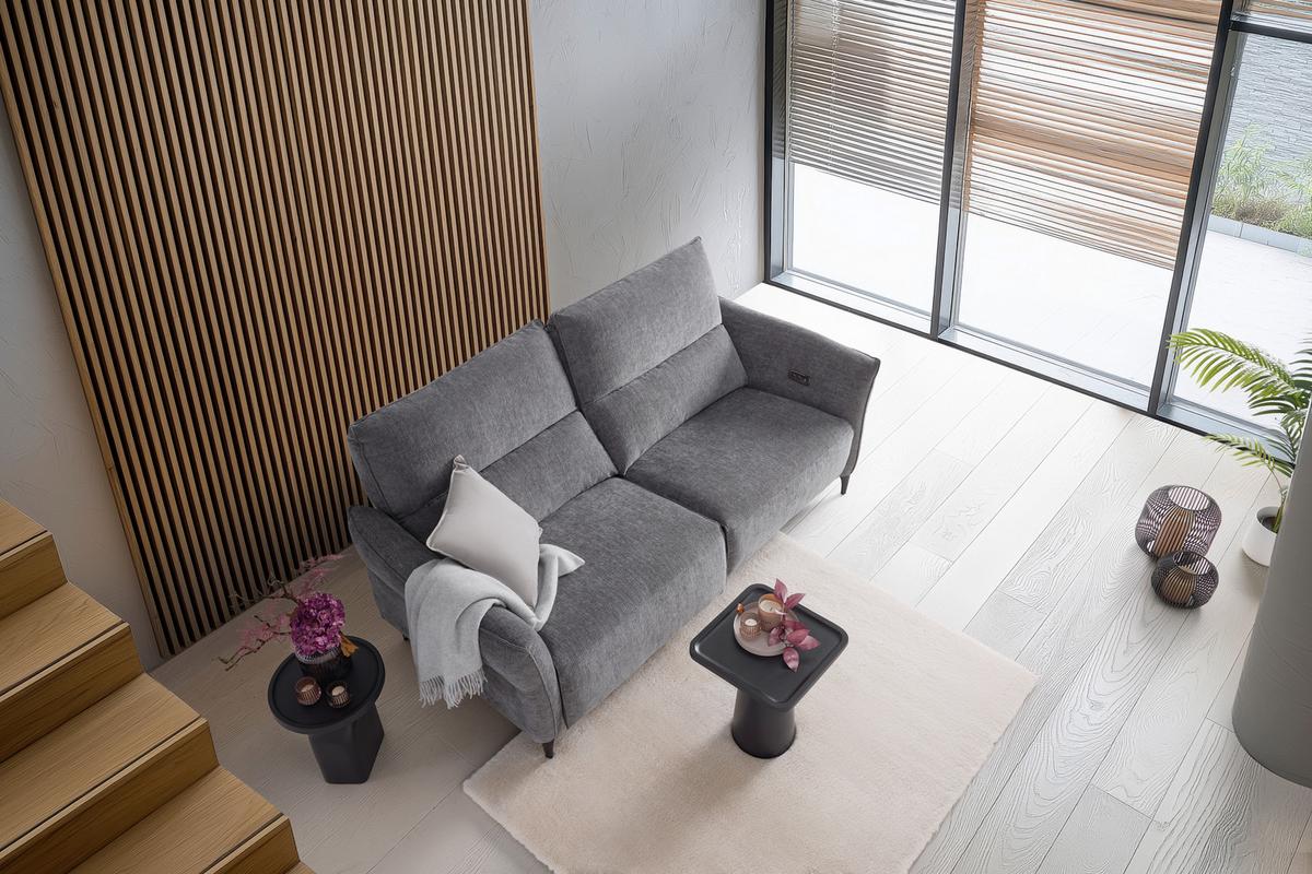 Dvoumístná pohovka CAPE TOWN, šedá, eletrická relax.funkce - černá/tmavě šedá, Moderní, kov/dřevo (200/98/93cm) - Mömax