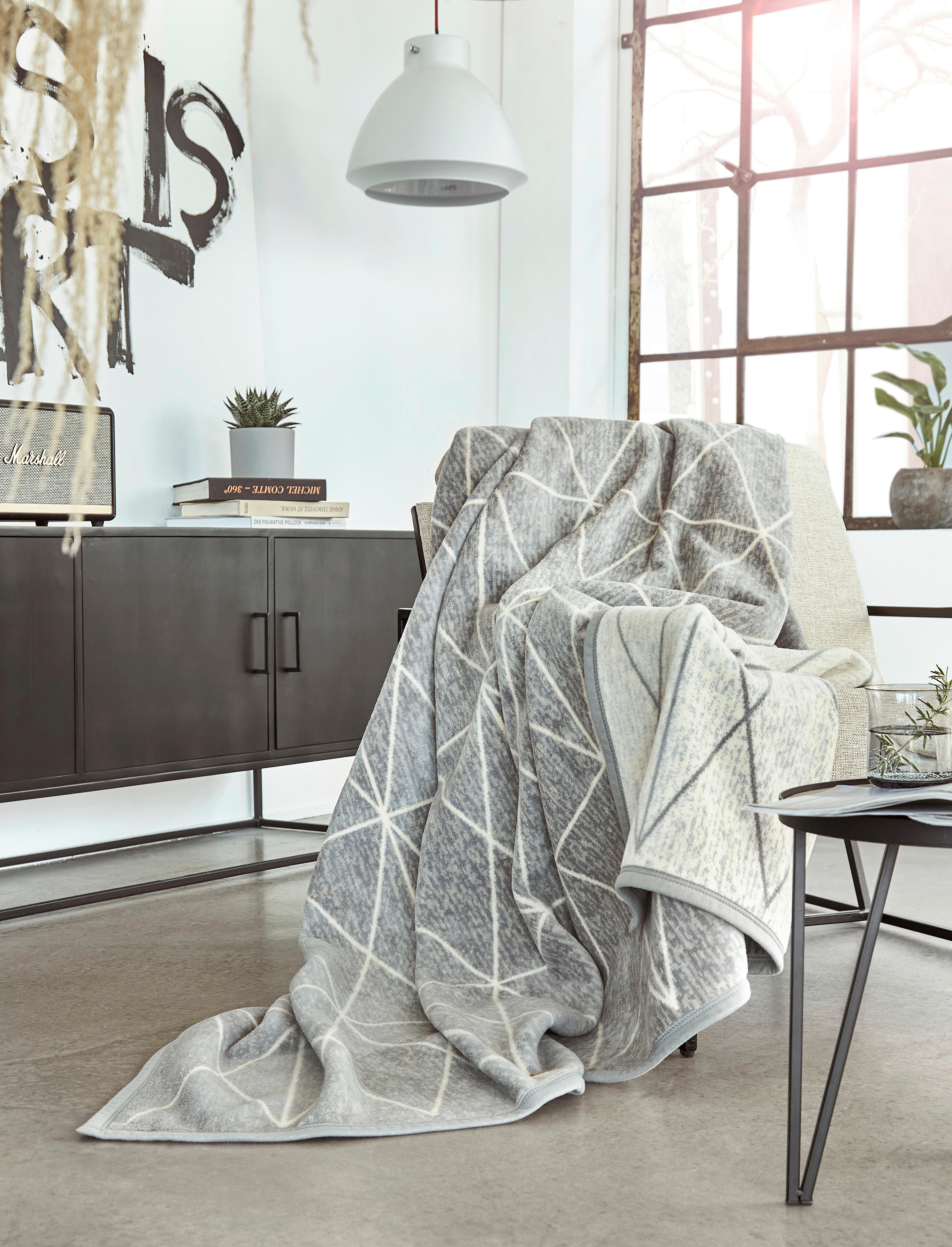 Kuscheldecke Bugatti Grau 150x200 Cm Double Face - Grau, KONVENTIONELL, Textil (150/200cm) - Bugatti