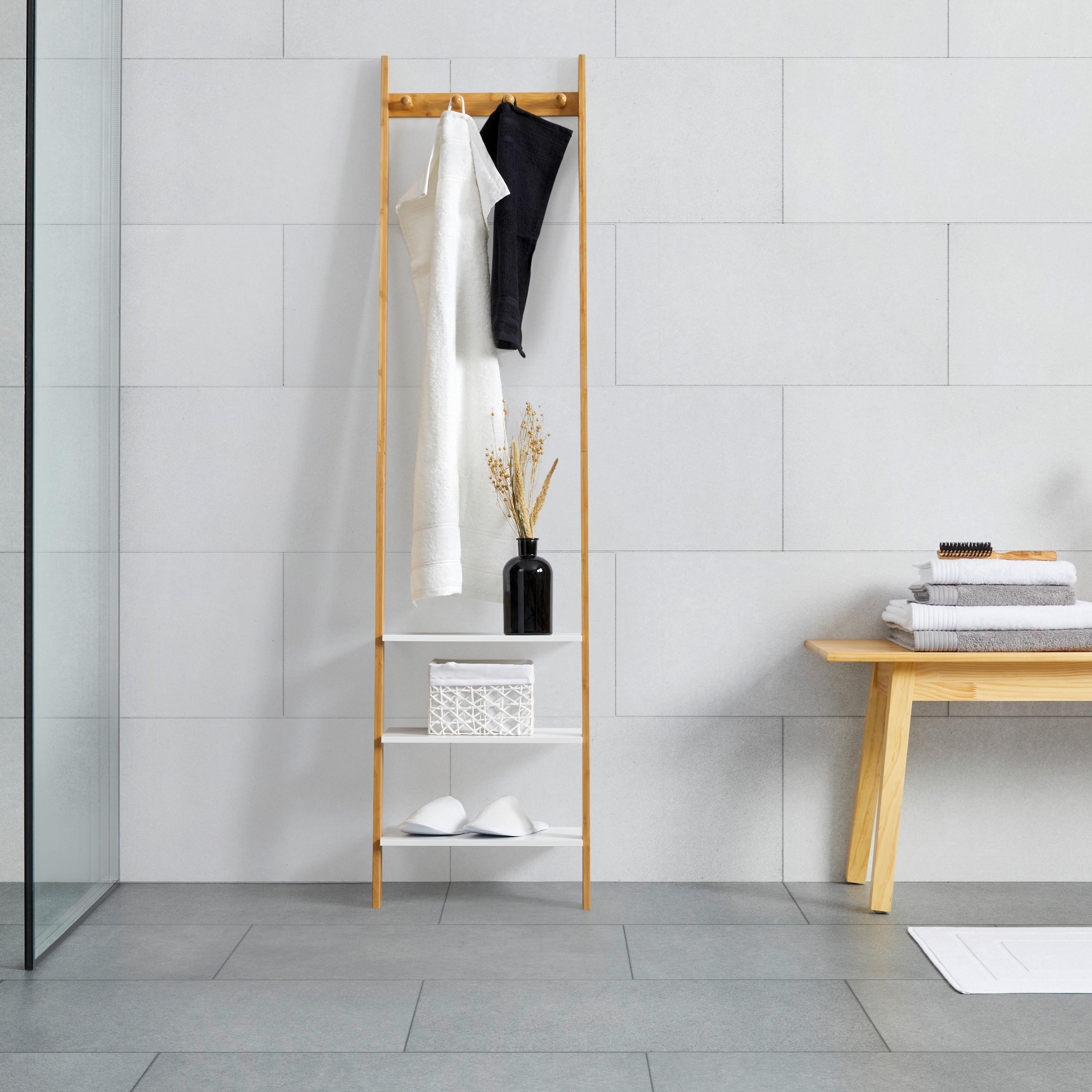 Regál Z Bambusu Mirela - bílá/přírodní barvy, Moderní, kompozitní dřevo/přírodní materiály (43/175/25cm) - Bessagi Home