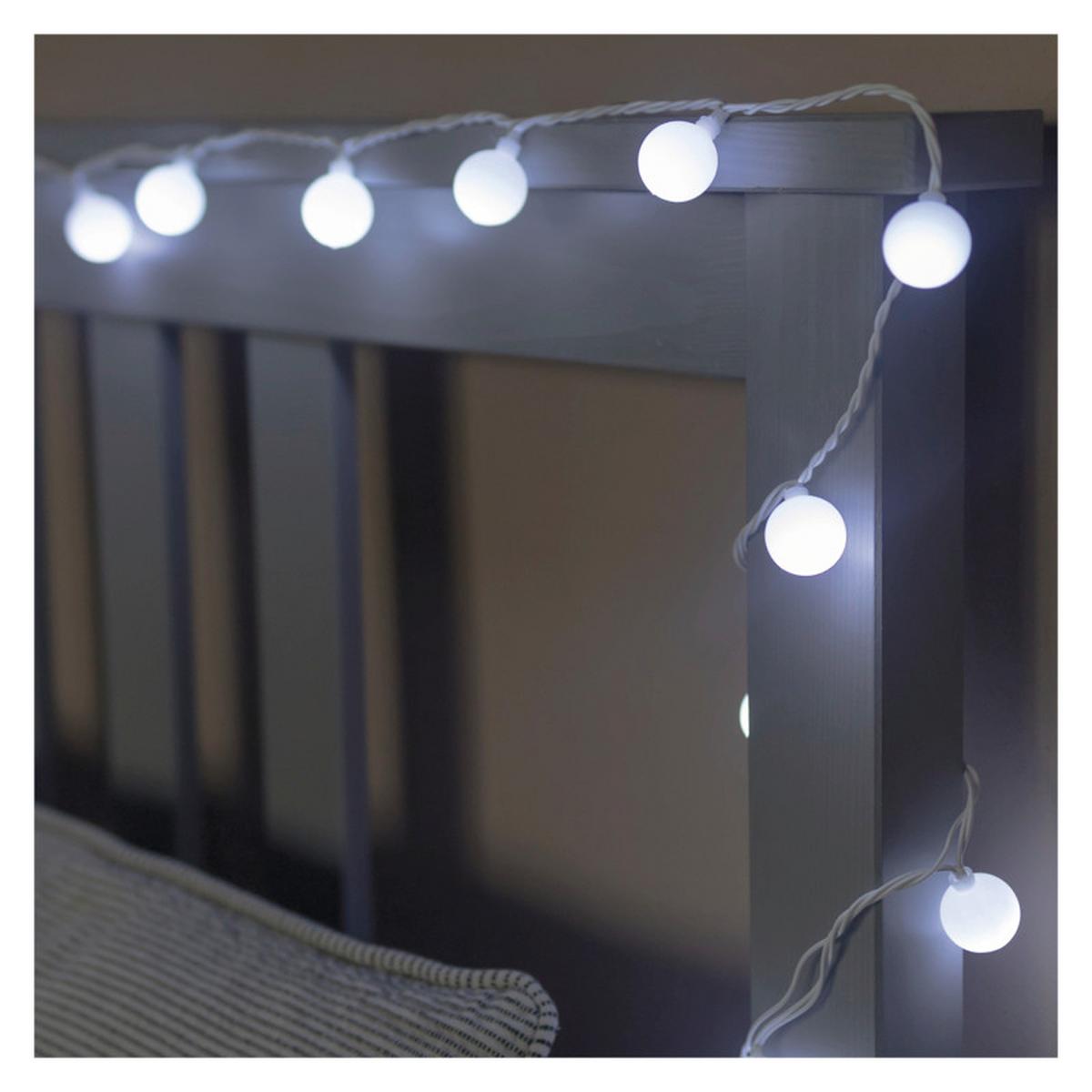 DEKORAČNÉ LED SVIETIDLO studená biela - biela, Design, kov/plast (400cm)