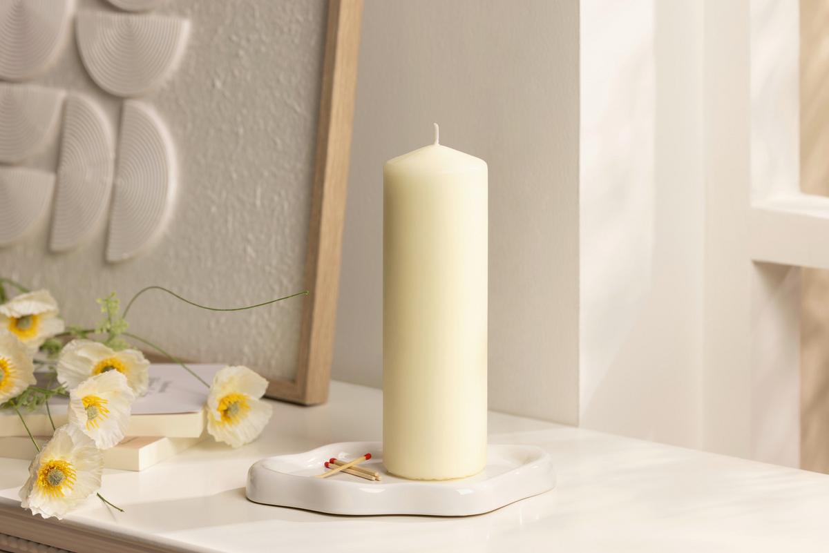 Stumpenkerze Ivy - Basics, Naturmaterialien (6,5/15cm) - Luca Bessoni