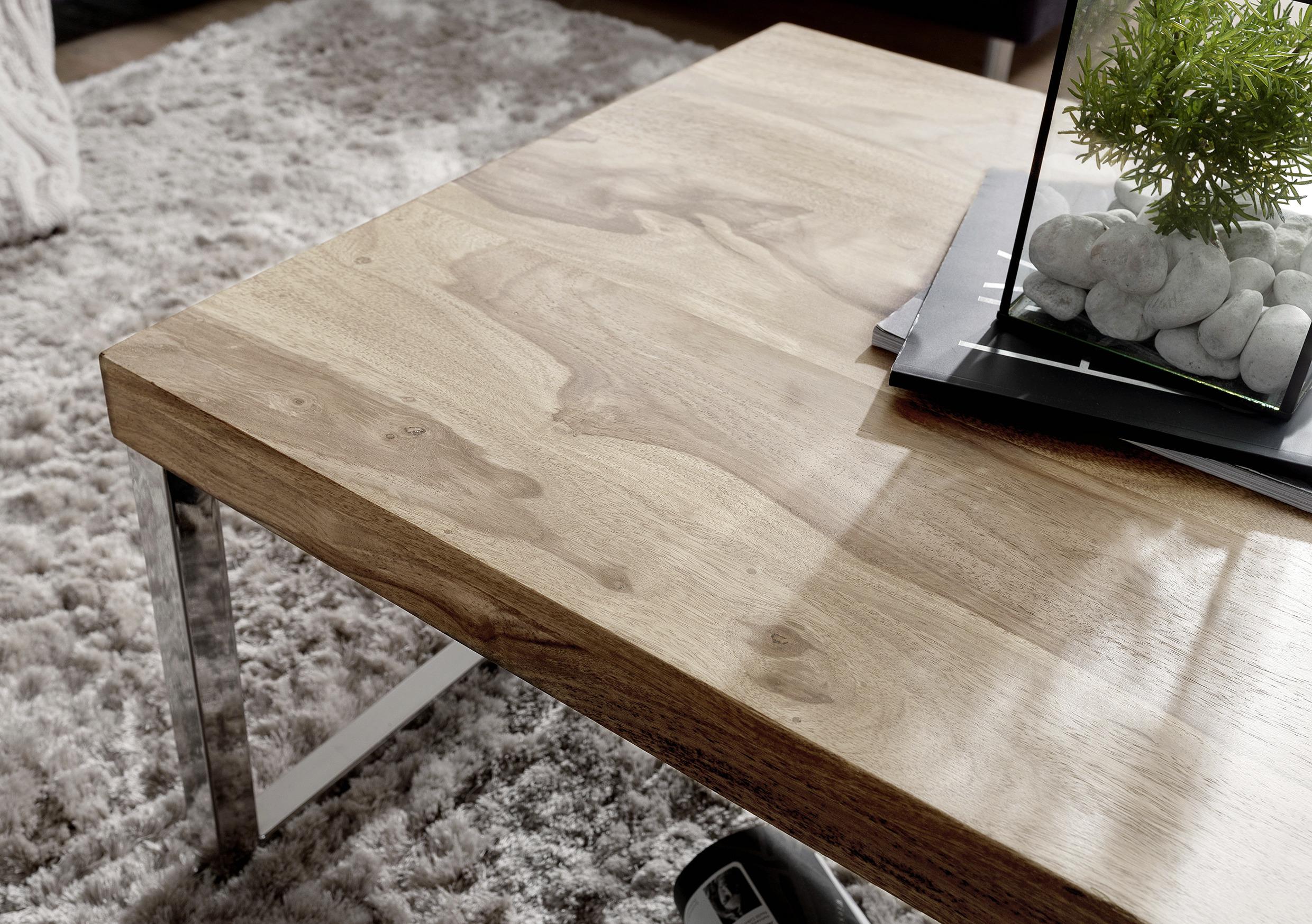 Couchtisch in schlichtem Design