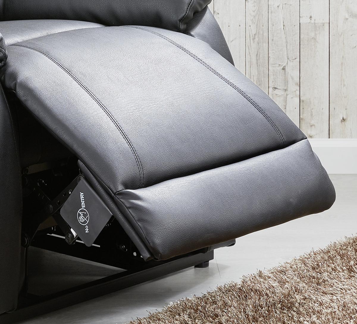 Relax Fotel Mario - fekete, Konventionell, műanyag/textil (89/107-79/94-165cm) - James Wood