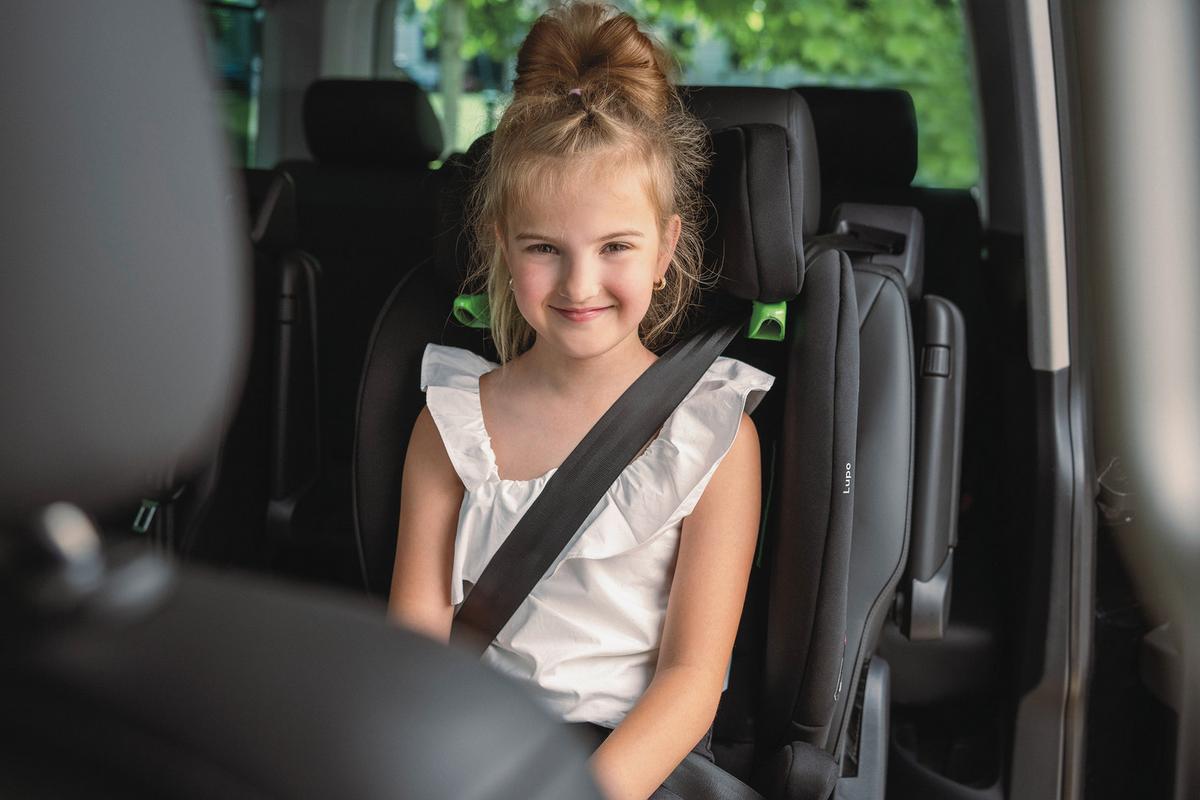 Kinderautositz Lupo I-Size - Schwarz, Basics, Kunststoff/Textil (44/62/48cm) - Osann