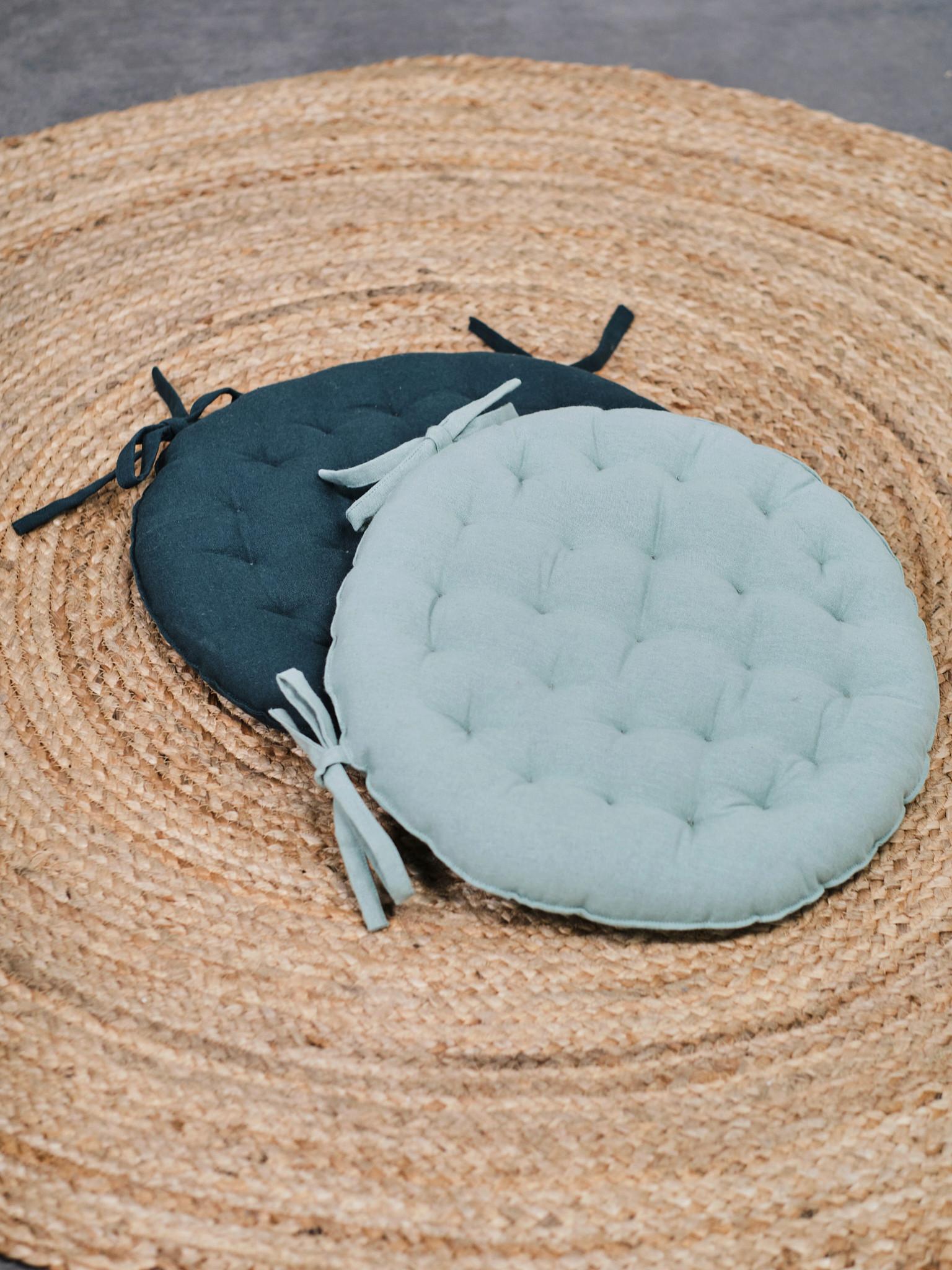 PODUŠKA NA SEDENIE MAGDALENA PALMA - tmavozelená (40/4cm)