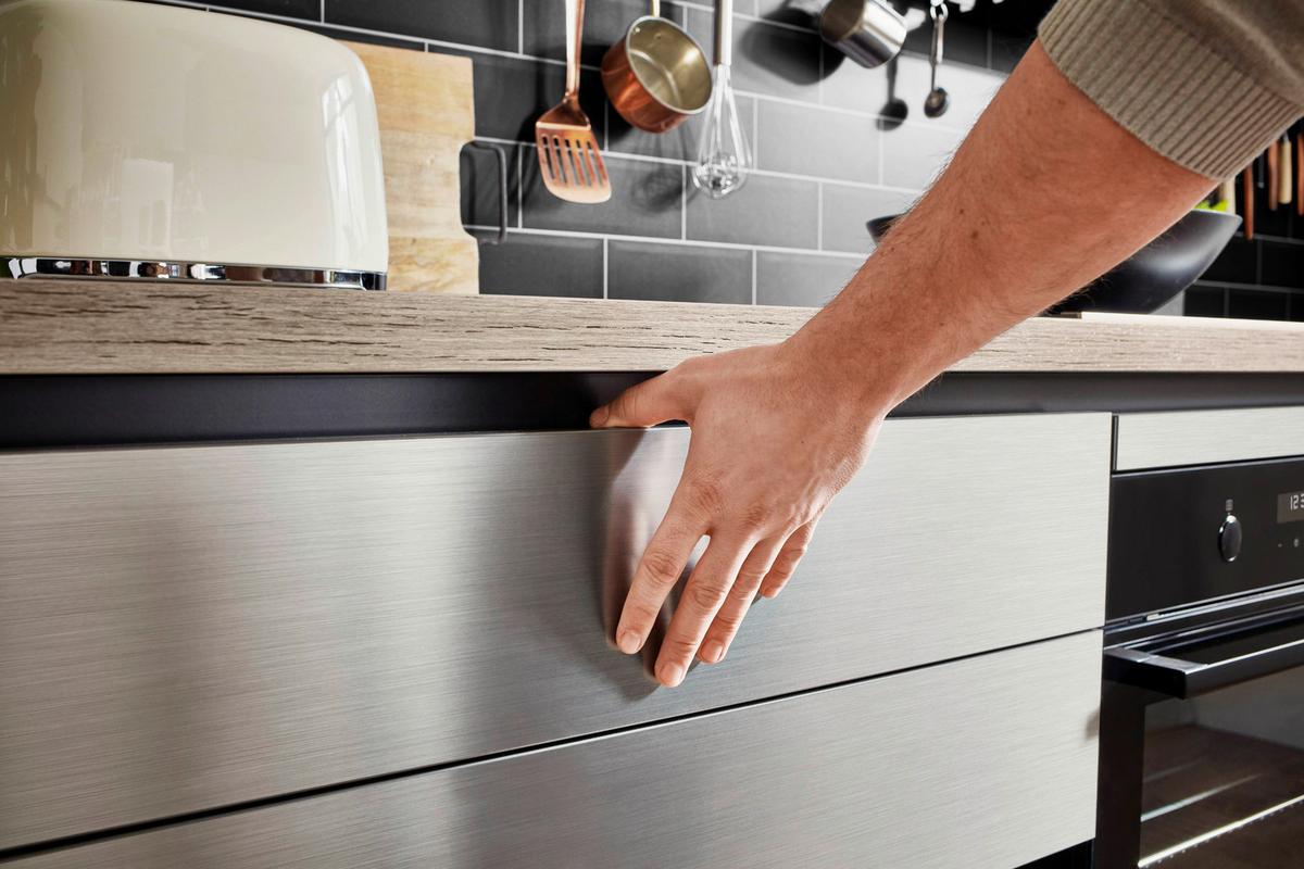 Einbauküche Indiana Frei Planbar Modern, Grifflos - Edelstahlfarben, MODERN, Holzwerkstoff - Vertico