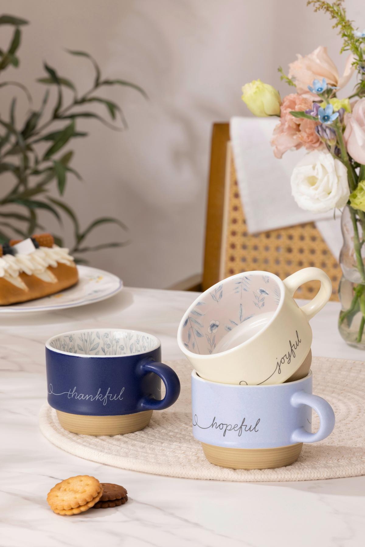 Kaffeebecher Nora - Beige/Dunkelblau, ROMANTIK / LANDHAUS, Keramik (8.5/6cm) - Luca Bessoni