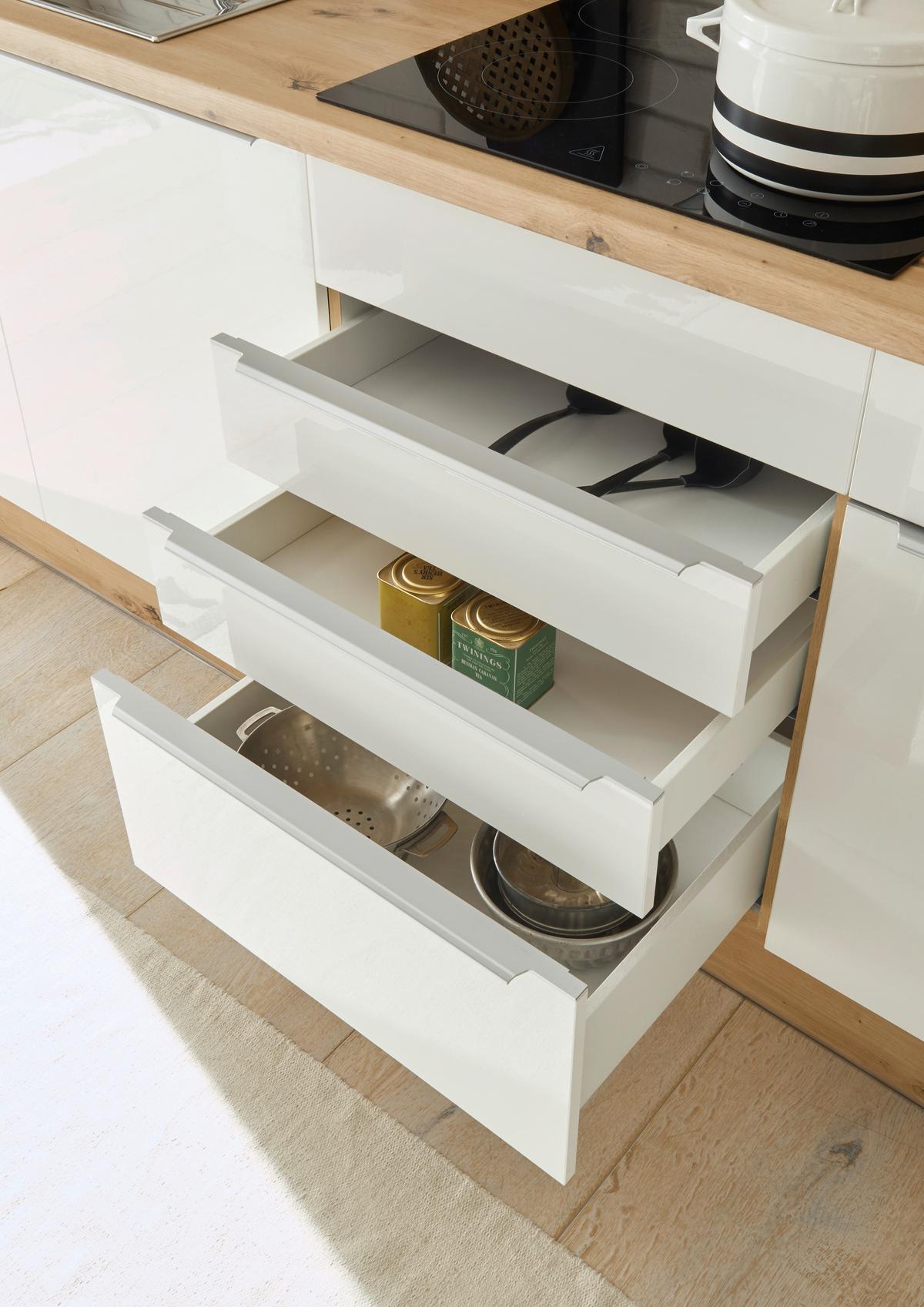 Küchenzeile Bema mit Geräten B: 370 cm Weiß, Modern - Weiß Hochglanz/Weiß, LIFESTYLE, Holzwerkstoff (370cm) - Respekta