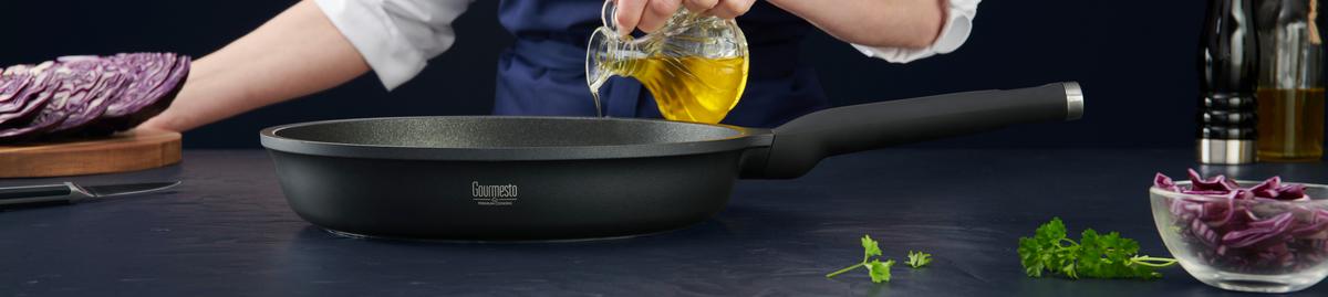 Panvica Black Line, Ø: 28cm - čierna, Konventionell, kov/plast (28/5,5cm) - Gourmesto