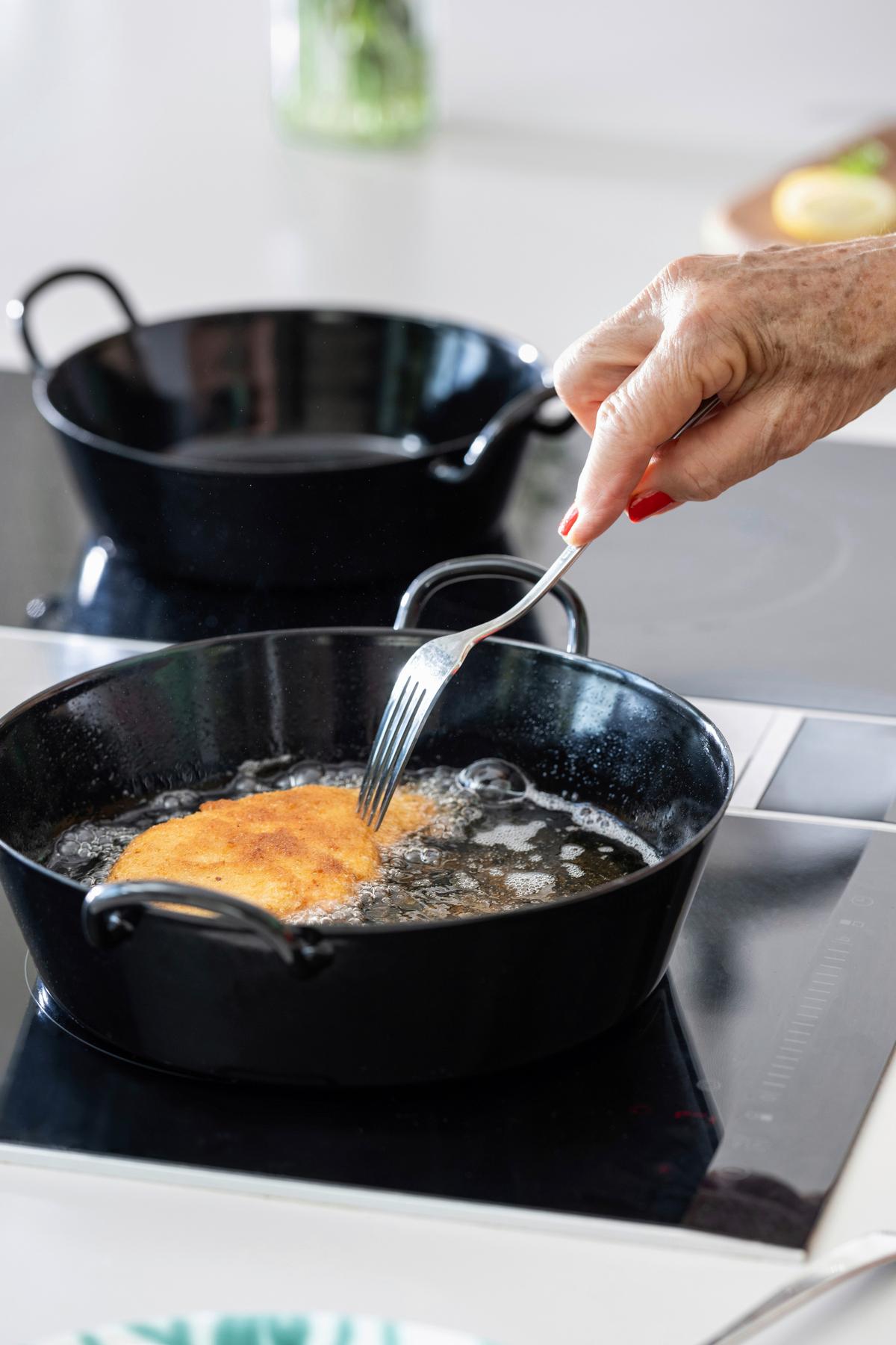 Bratpfanne Schnitzelpfanne - Schwarz, Basics, Metall (21,70/16,70/7,30cm)