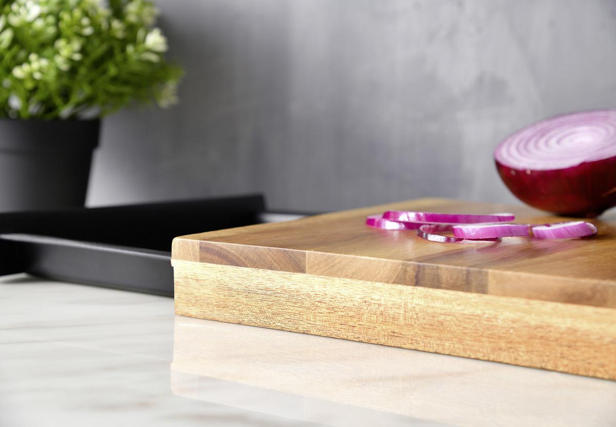 Schneidebrett Aus Holz Mit Auffangwanne L/b: 37,3/24,8 Cm - Schwarz/Akaziefarben, Basics, Holz/Kunststoff (37.3/24.8/3.5cm)