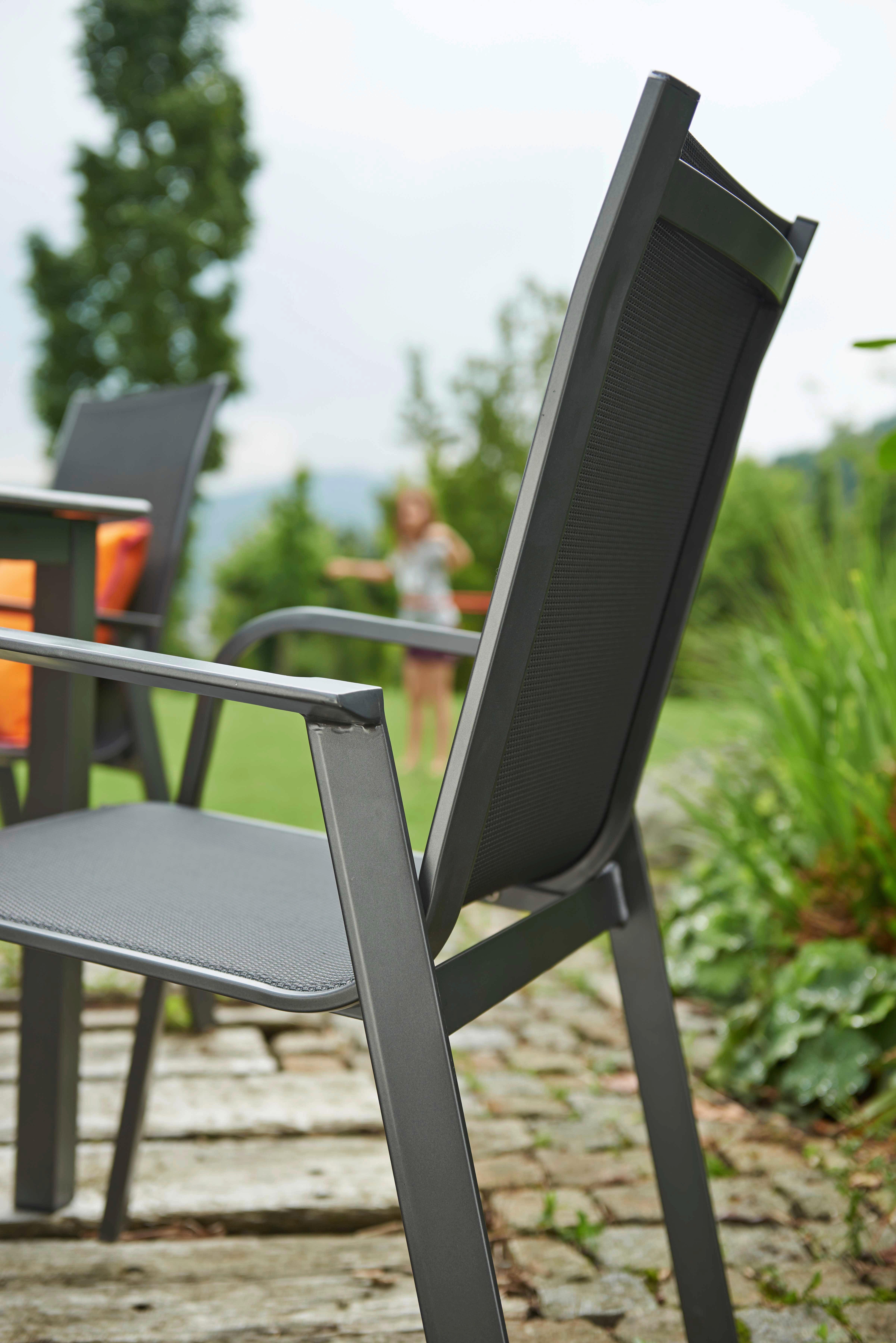 Gartensessel mit Armlehnen