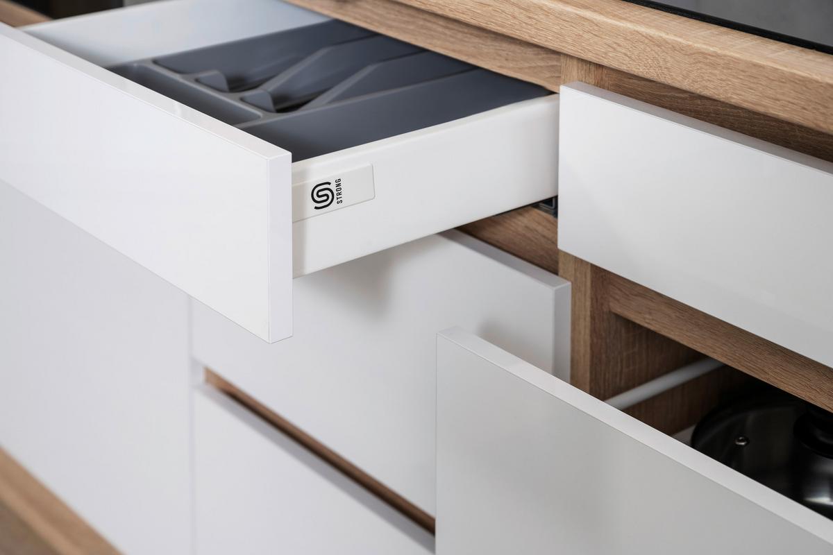 Küchenzeile Premium mit Geräten 395 cm Weiß/Eiche Dekor - Eichefarben/Weiß Hochglanz, Basics, Holzwerkstoff (395cm) - Respekta