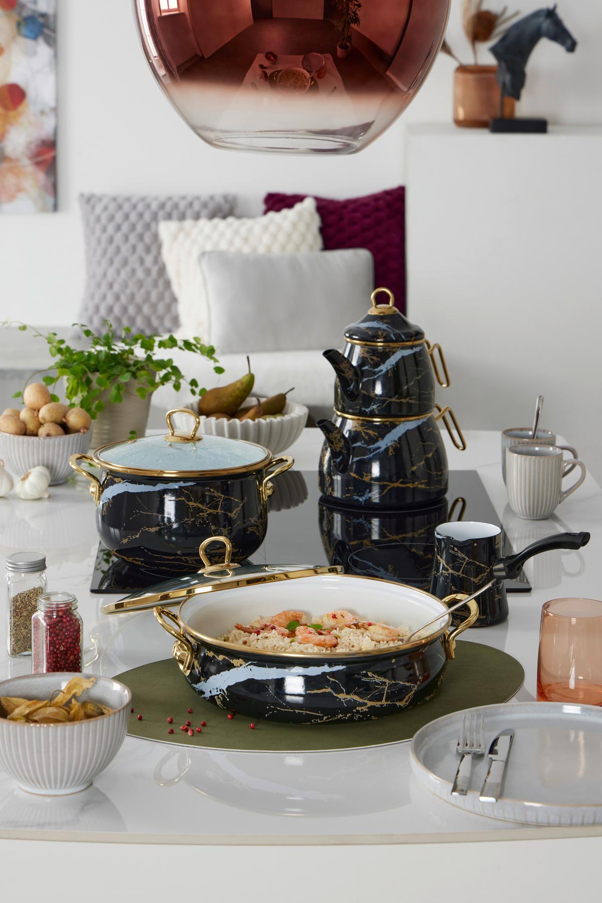 Teekocher Alina - Goldfarben/Schwarz, KONVENTIONELL, Metall (30/28cm) - Ondega