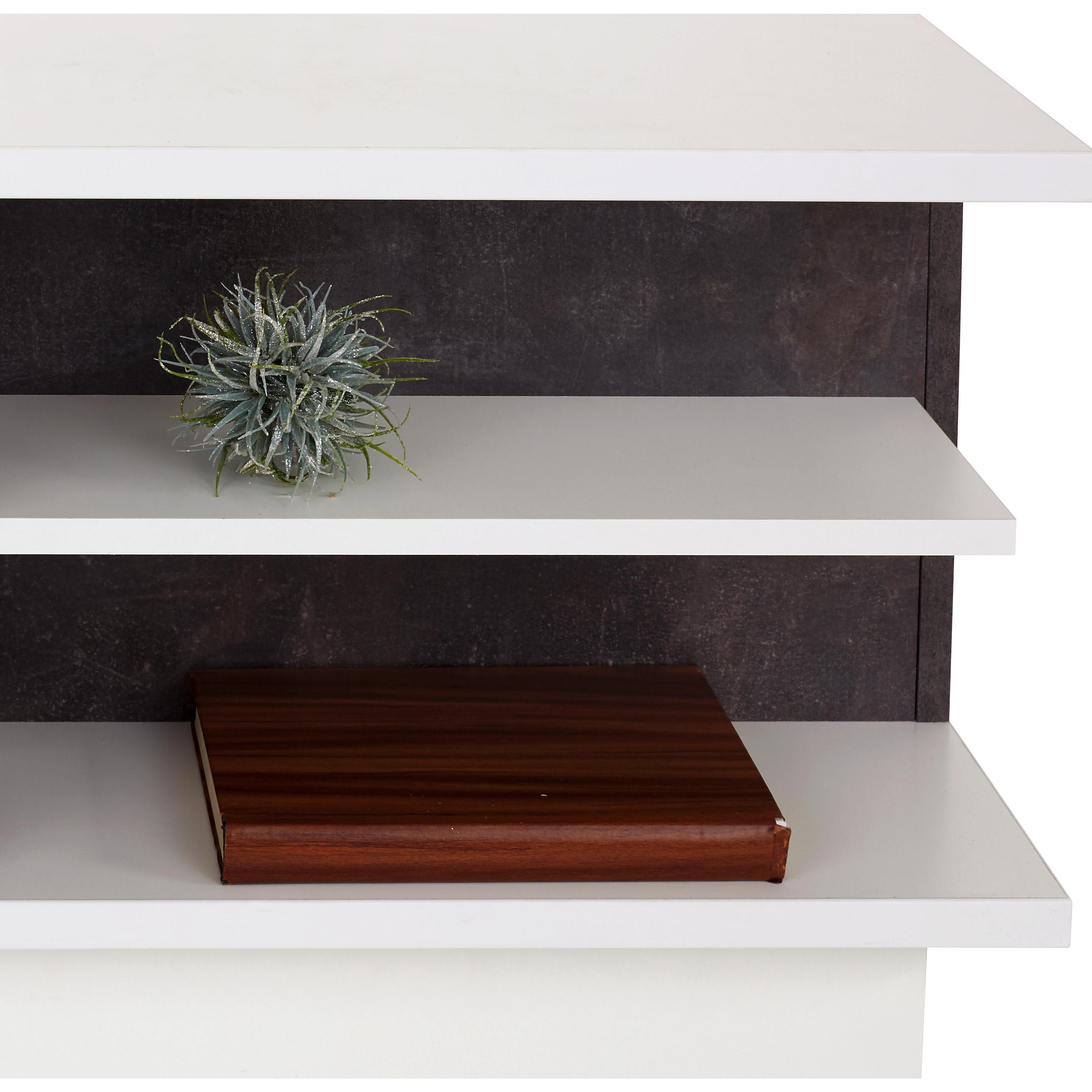 Stabiler Couchtisch mit viel Stauraum