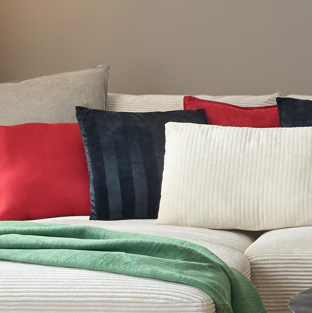 DEKORAČNÍ POLŠTÁŘ VICTORIA - černá, textil (45/45cm) - Mömax