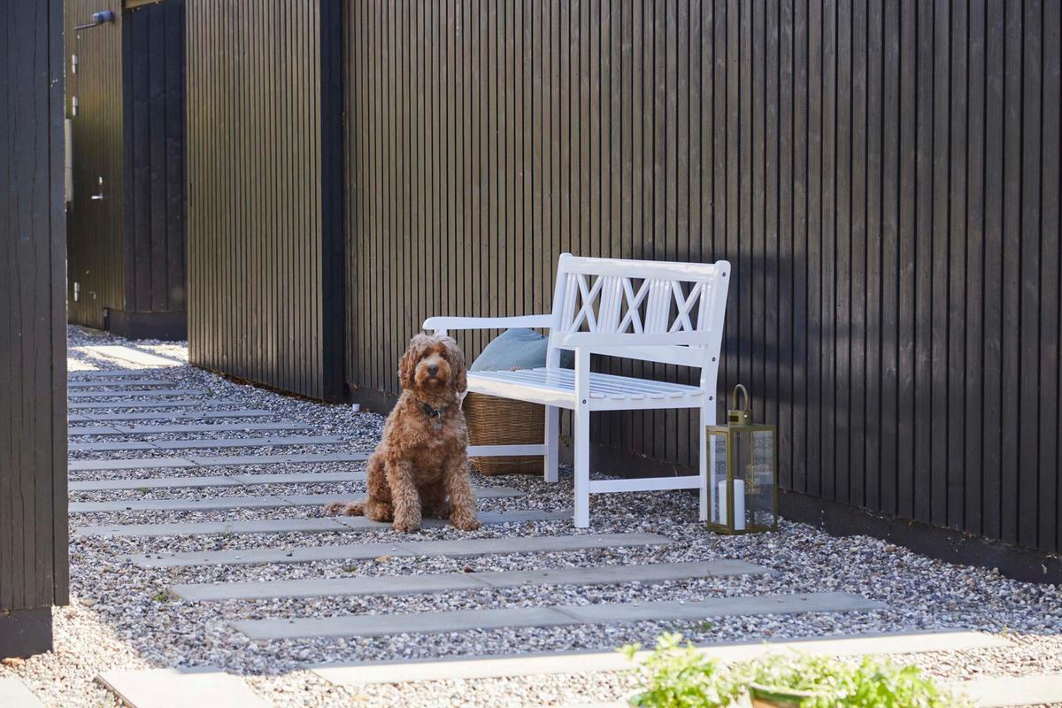 Gartenbank Rosenborg, Weiß 150x89x58 cm, Echtholz - Weiß Hochglanz, Natur, Holz (150/89/58cm) - Gardenson