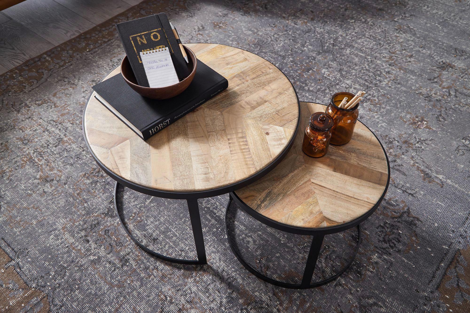 Akazie,Mangoholz/Metall • Braun • max. belastbar ca. 10-15kg • L/B/H: ca. 60/60/41 cm • 2 Tische