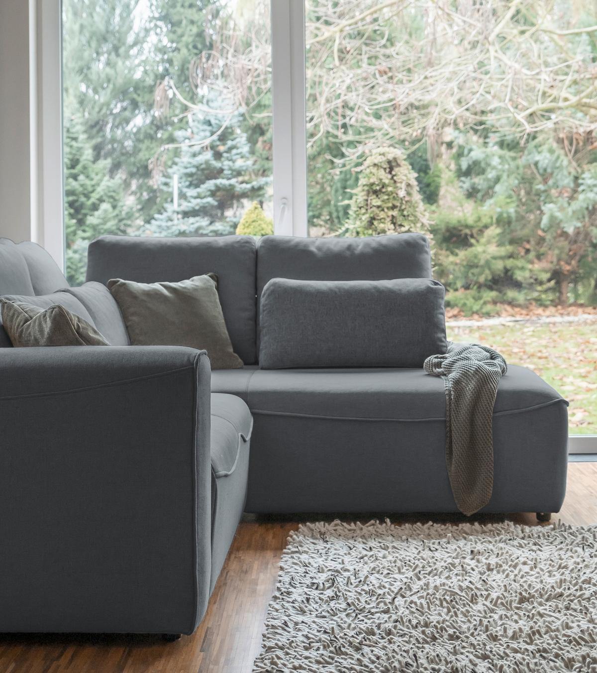 Rohová sedačka HOLLY L, oboustranná, šedá - šedá/černá, Design, dřevo/textil (257/93/210cm)