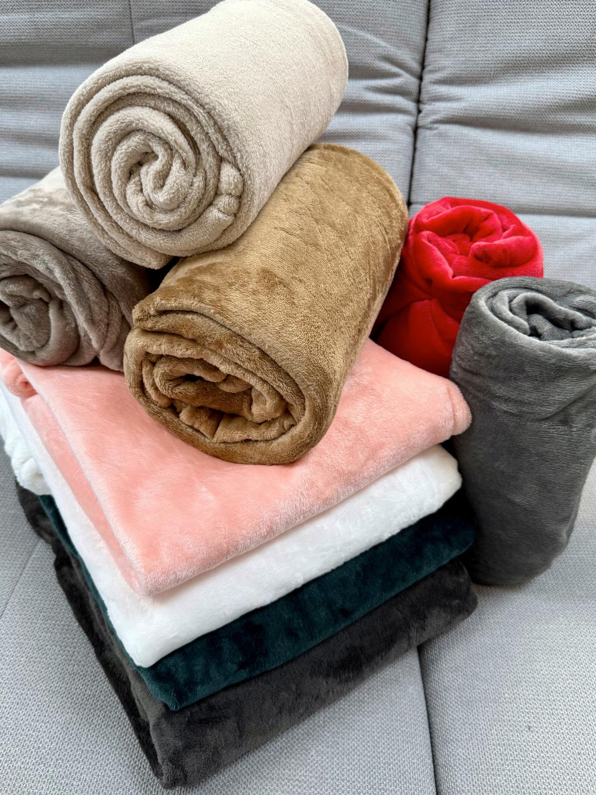 MĚKKÁ DEKA FANNI - textil (150/200cm)