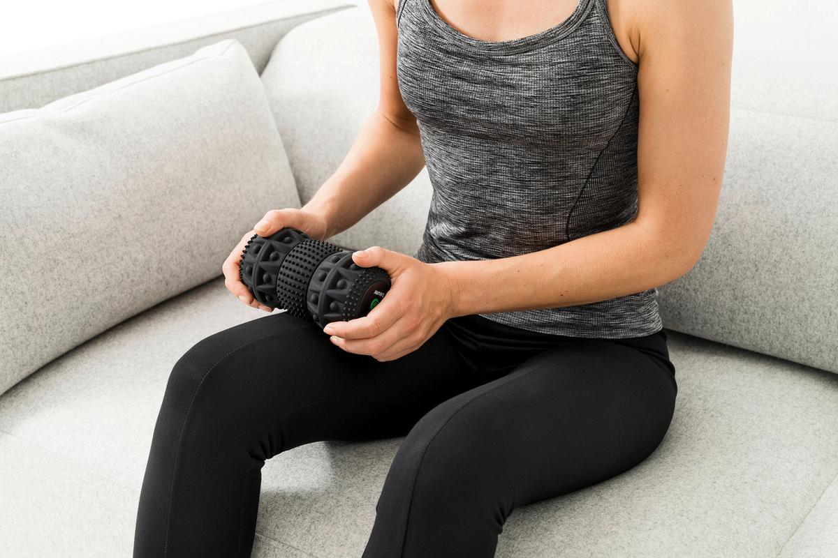 Massagekissen Liegend und Sitzend Verwendbar - Schwarz, KONVENTIONELL, Kunststoff (15,6/8,7/8,7cm) - Beurer