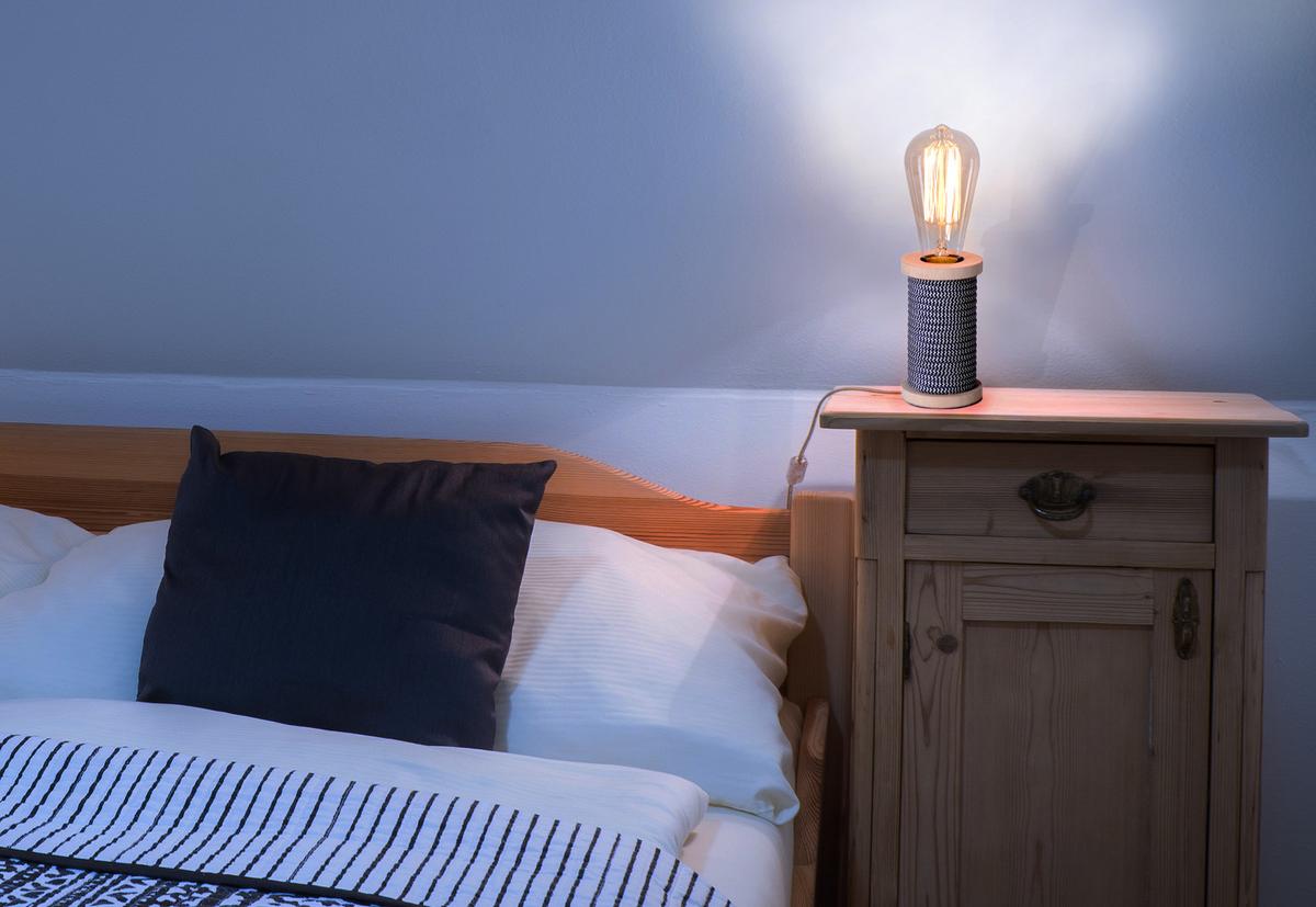 Tischlampe Max Schwarz/Weiß mit Kippschalter - Schwarz/Naturfarben, Design, Holz/Textil (7/12cm) - Näve