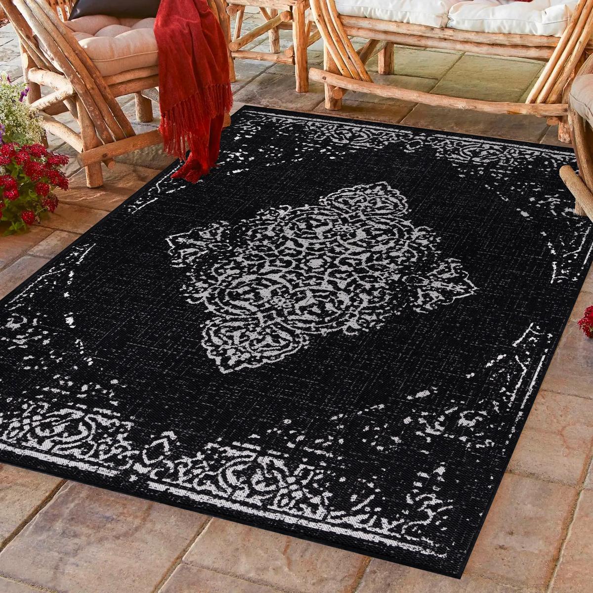 VONKAJŠÍ KOBEREC SUNNY - čierna, Design, textil (120/170cm) - Ayyildiz 