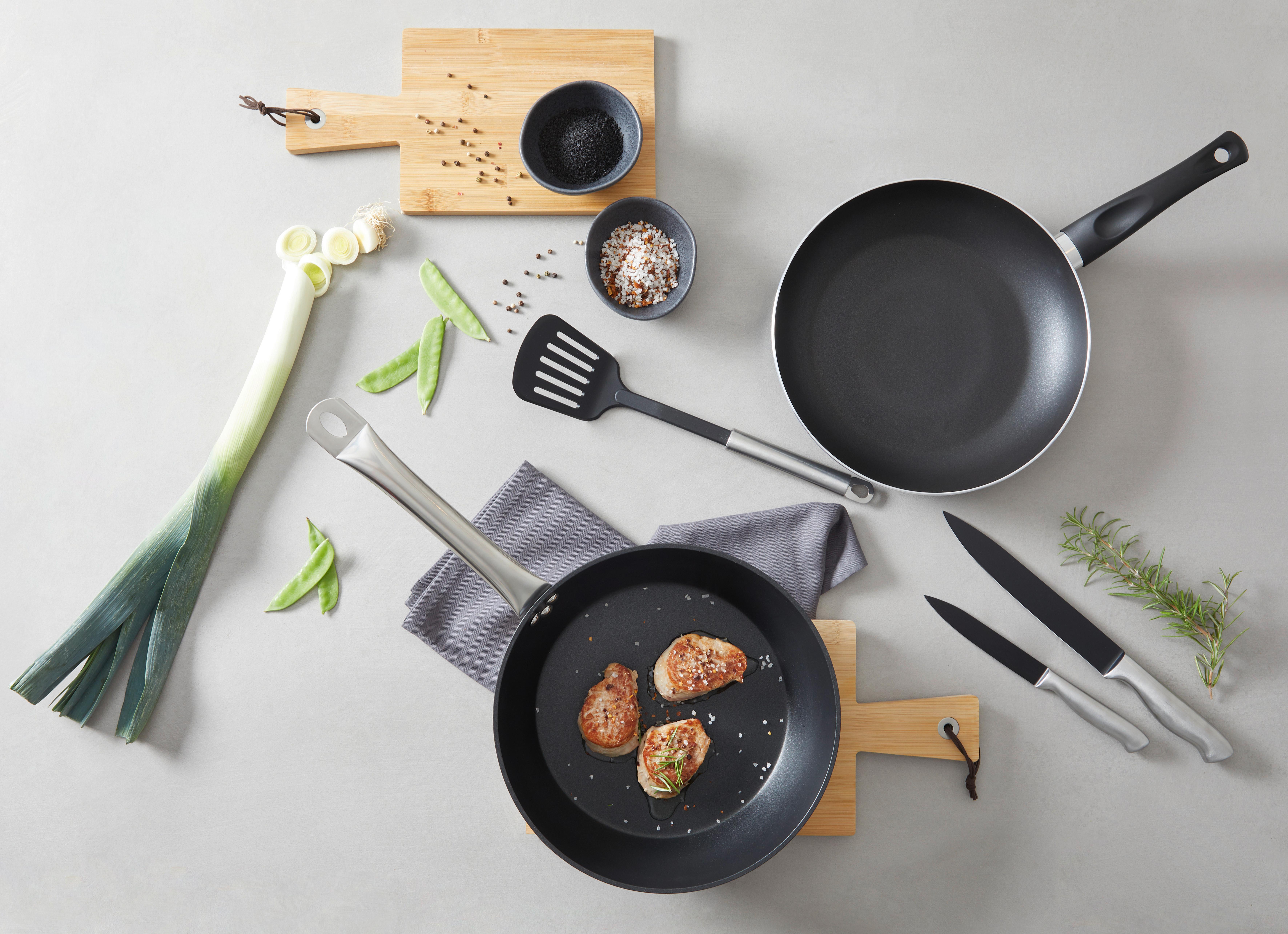Panvica Basic, Ø: 20cm - čierna/sivá, Konventionell, kov/plast (20/4,3cm) - Mömax