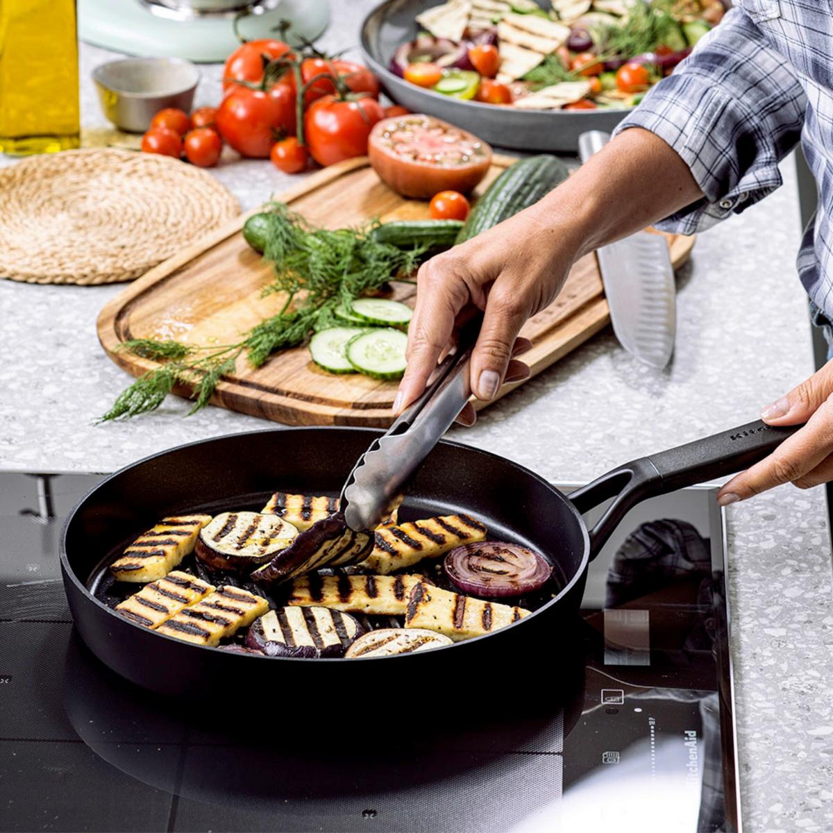 Grillpfanne schwarz, DM 28 cm - Schwarz, Basics, Kunststoff/Metall (28cm) - KitchenAid